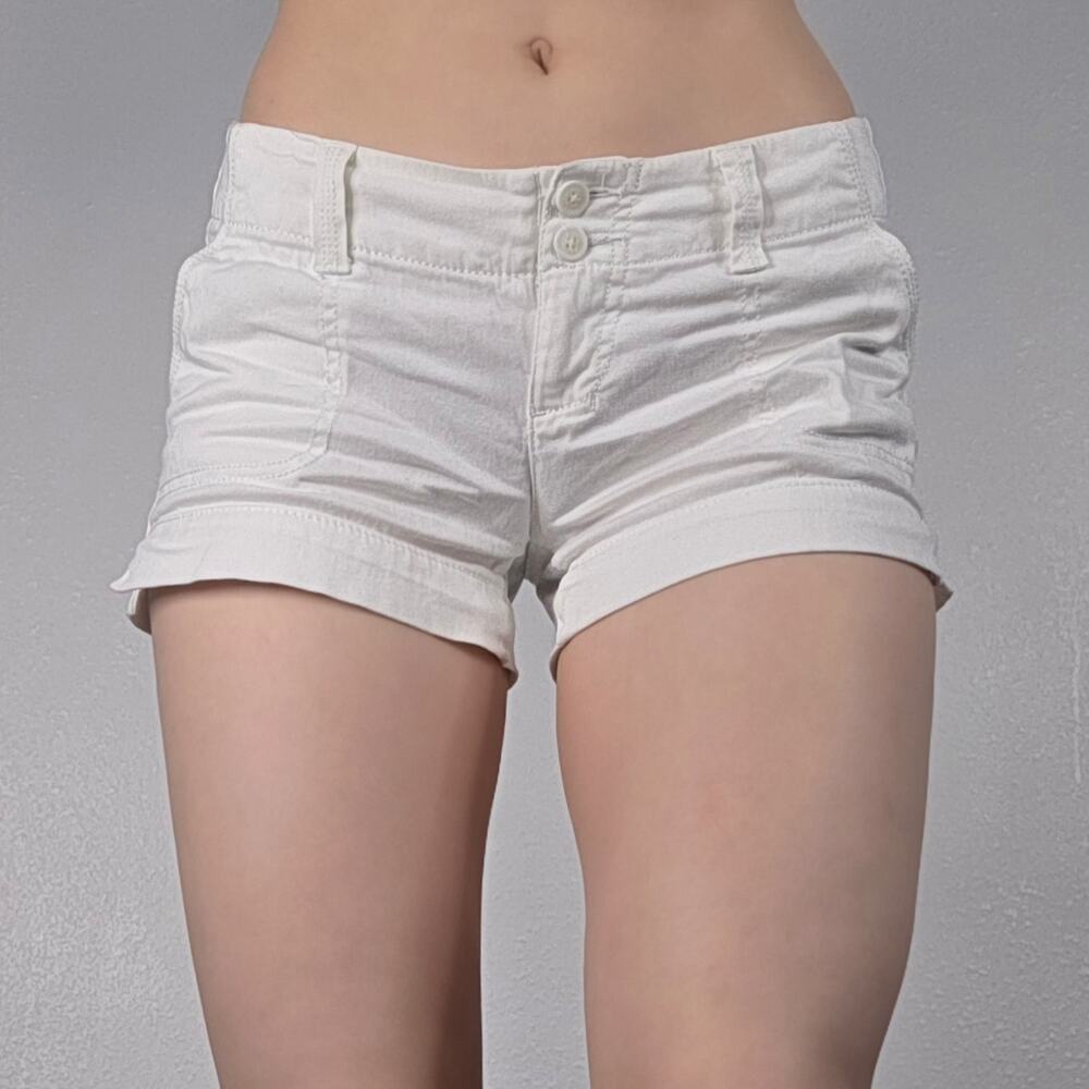 Y2K White Denim Shorts Low Rise Cuffed Stretch Size 3 SO McBling Preppy 2000s